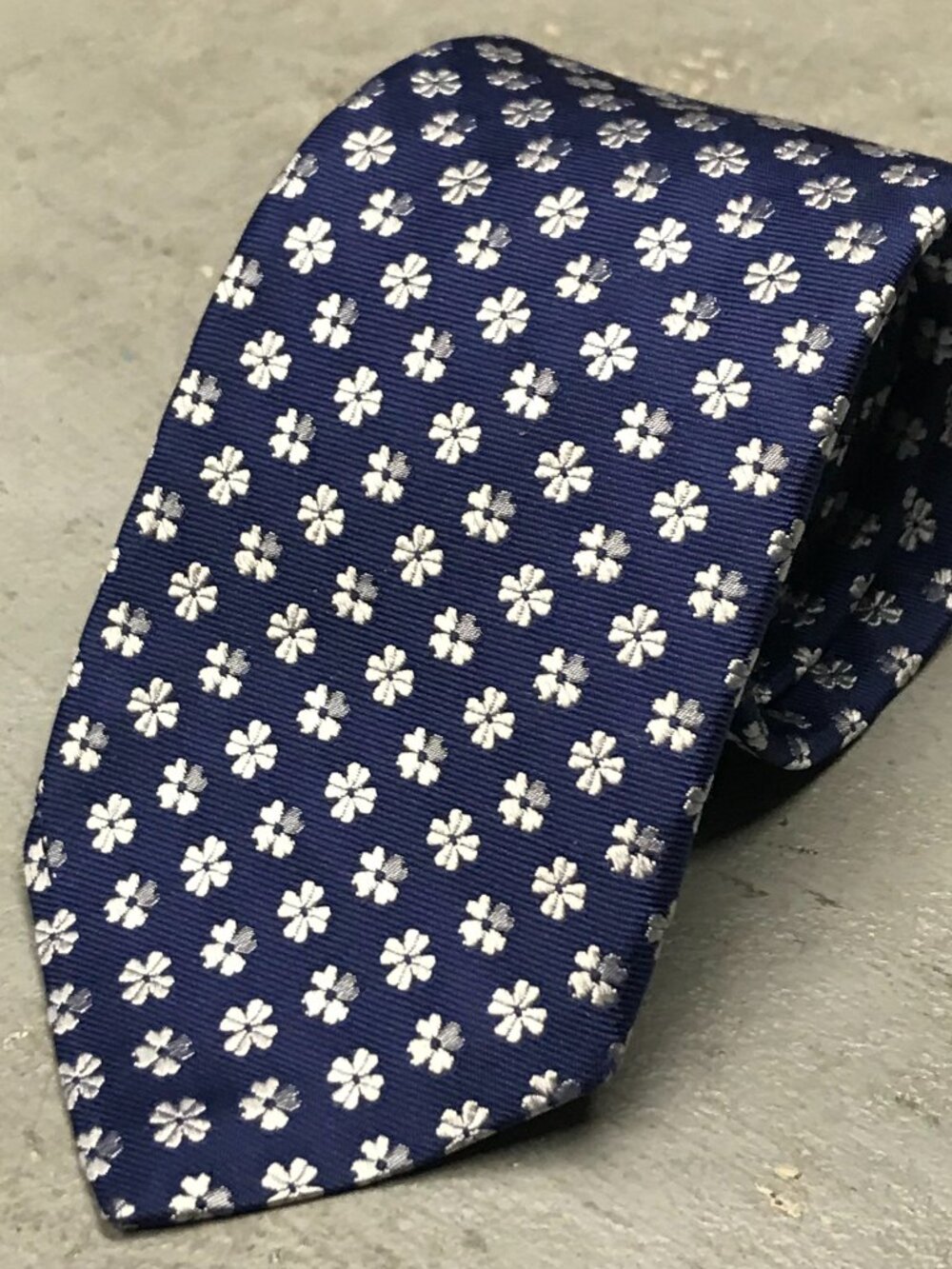 Yves Saint Laurent Tie 100% Silk Made in France Flower Woven Blue 3"
